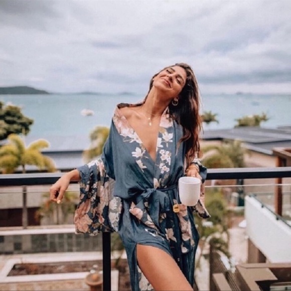 New Boho Blue Floral Gypsy Kimono - Picture 3 of 7